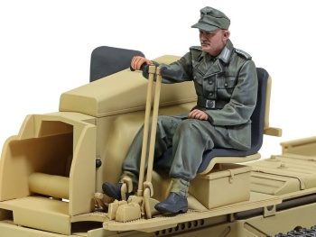 German tractor RSO/01. Kit plástico escala 1/35.